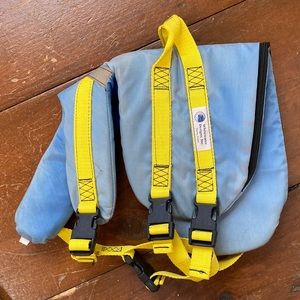Fido float white water design